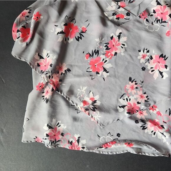 Torrid Floral Tank Blouse - Picture 8 of 8